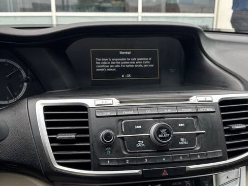Used 2013 Honda Accord LX image 9