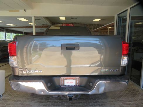 Used 2012 Toyota Tundra 4x4 Double Cab w/ Tow Pkg image 61