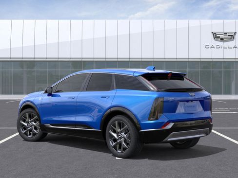 New 2026 Cadillac Optiq Luxury 1 image 36