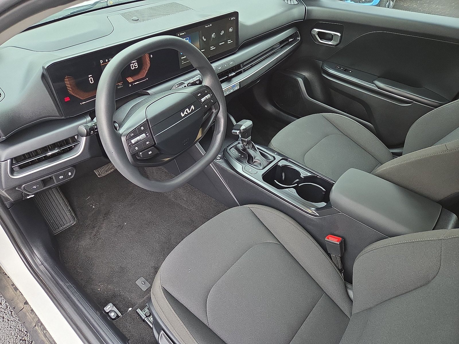 Used 2026 Kia K4 FWD image 15