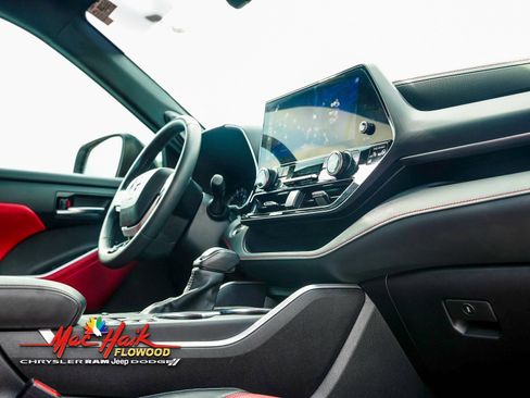 Used 2024 Toyota Highlander XSE image 20