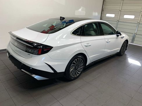 New 2026 Hyundai Sonata Limited image 3