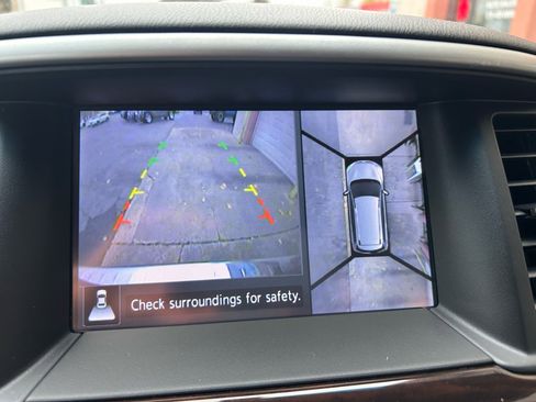 Used 2014 Nissan Pathfinder Platinum w/ Platinum Premium Package image 19