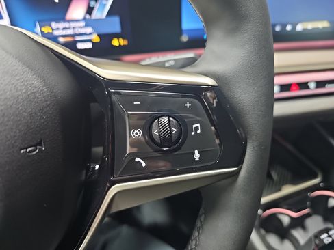 New 2026 BMW i5 eDrive40 w/ Premium Package image 18