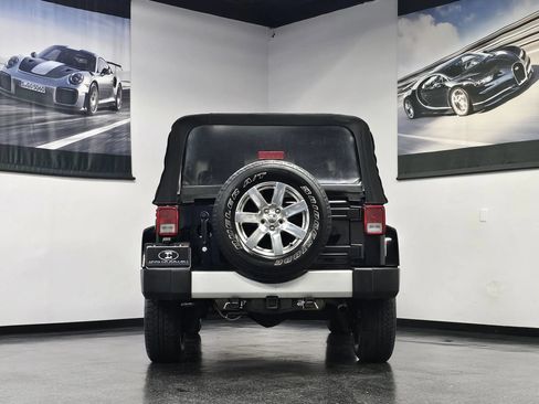 Used 2013 Jeep Wrangler Sahara w/ Connectivity Group AWD/4WD image 21