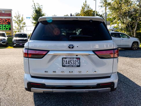 Used 2024 Toyota Sequoia Capstone image 5
