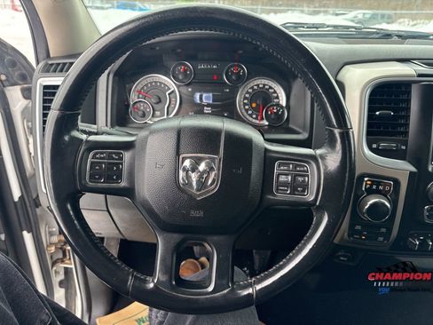 Used 2019 RAM 1500 Big Horn image 16