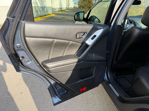 Used 2014 Nissan Murano SL w/ Navigation Package AWD/4WD image 19
