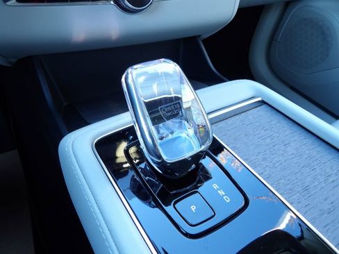 New 2026 Volvo XC90 B6 Ultra w/ Protection Package Premier AWD/4WD image 25