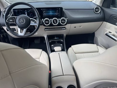 Used 2021 Mercedes-Benz GLA 250 4MATIC image 24