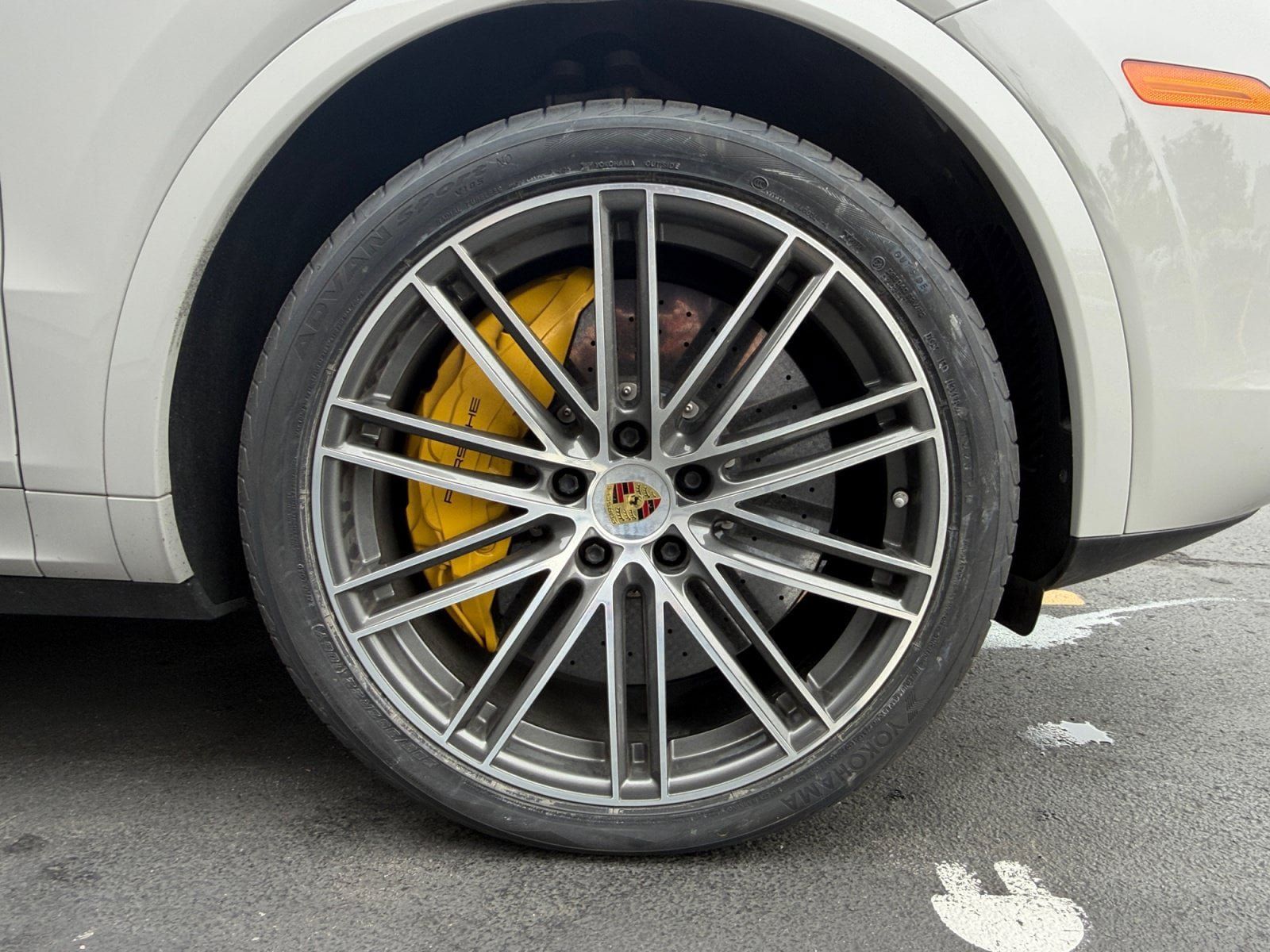 Certified 2020 Porsche Cayenne Turbo S AWD/4WD image 8