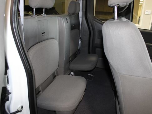 Used 2020 Nissan Frontier S RWD image 30