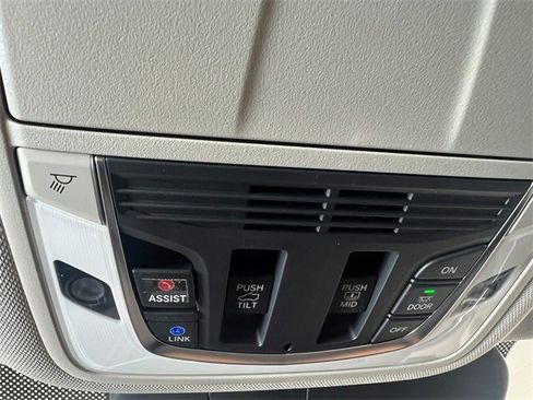 New 2025 Acura RDX w/ Technology Package image 19