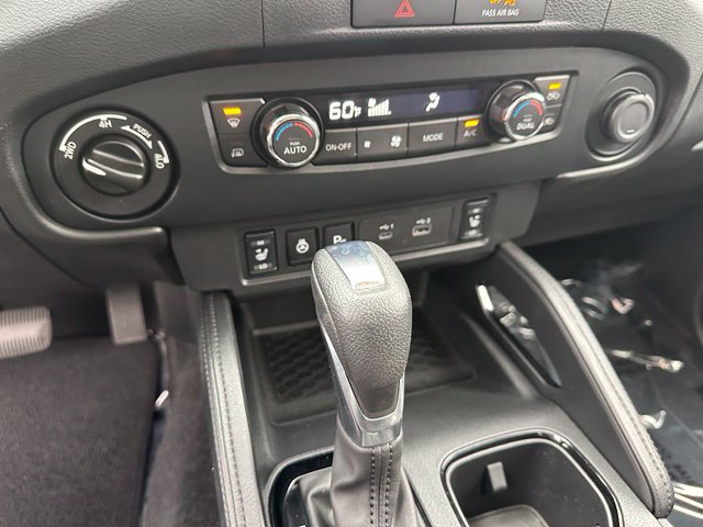 Used 2022 Nissan Frontier PRO-4X w/ Pro-4X Premium Package AWD/4WD image 44