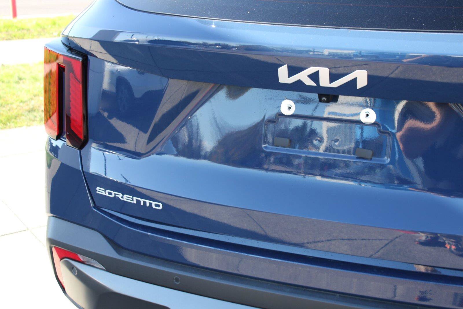Used 2024 Kia Sorento SX AWD/4WD image 14