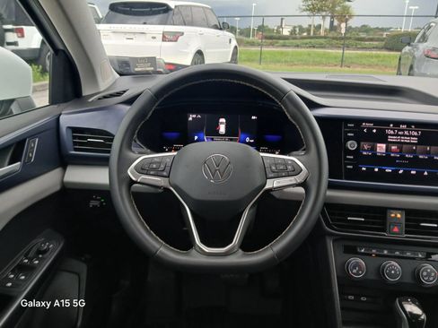 Used 2022 Volkswagen Taos SE AWD/4WD image 25