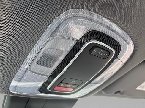 Used 2023 Hyundai Elantra SEL w/ Cargo Package image 34