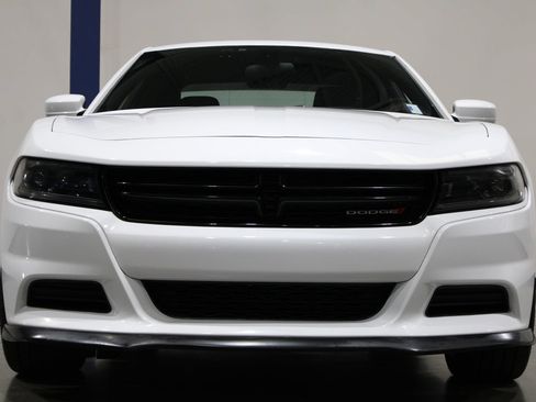 Used 2022 Dodge Charger SXT RWD image 5