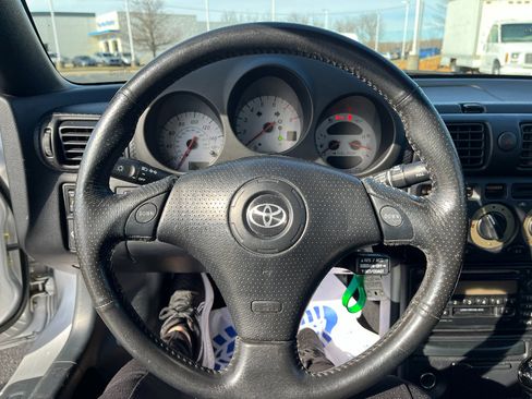 Used 2002 Toyota MR2 image 25