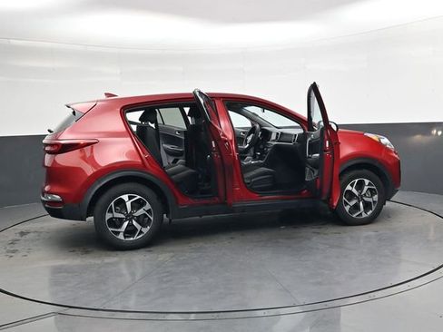Used 2022 Kia Sportage LX image 42