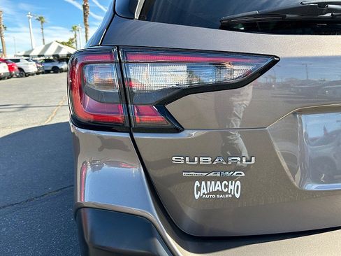 Used 2022 Subaru Outback Limited AWD/4WD image 16