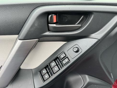 Used 2016 Subaru Forester 2.5i Premium w/ All-Weather Package image 15