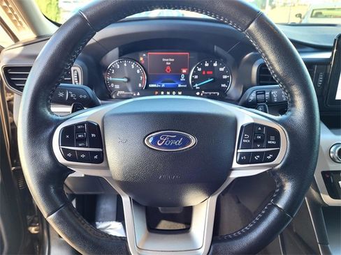 Certified 2021 Ford Explorer XLT w/ Class III Trailer Tow Package image 25