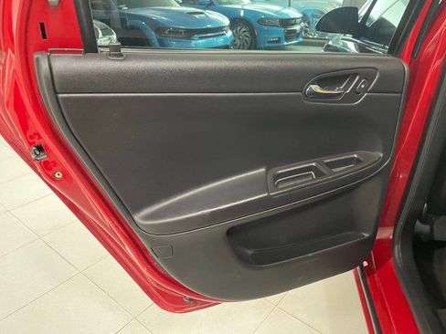 Used 2008 Chevrolet Impala SS w/ Convenience Package image 16