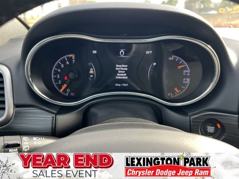 Used 2020 Jeep Grand Cherokee Altitude image 22