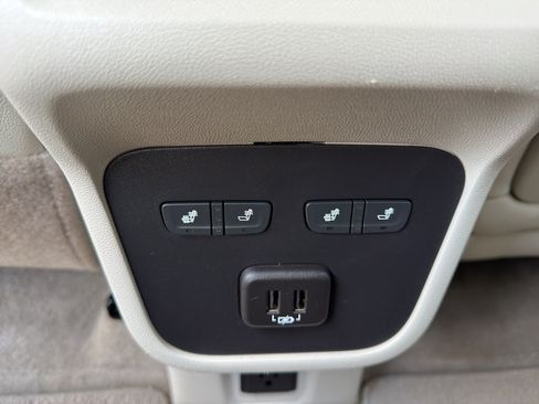 Used 2020 GMC Terrain Denali w/ Denali Premium Package FWD image 28