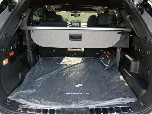 Used 2025 Mitsubishi Outlander SEL AWD/4WD image 10