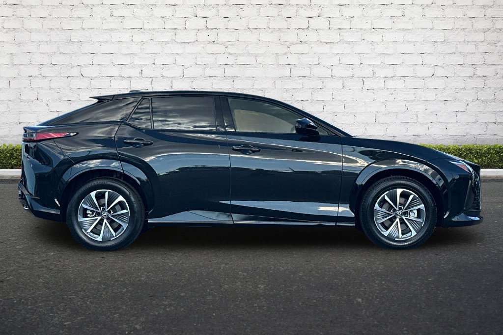 Used 2023 Lexus RZ 450e Premium w/ Technology Package AWD/4WD image 3