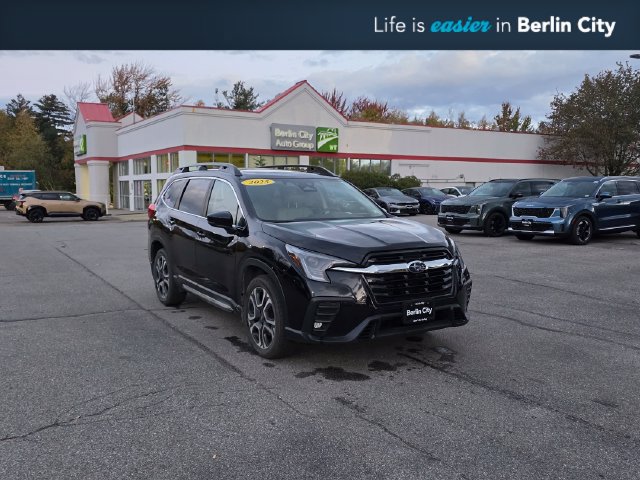 Used 2025 Subaru Ascent Limited AWD/4WD image 1