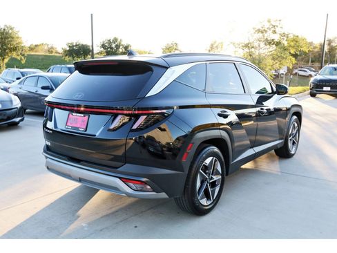 Certified 2025 Hyundai Tucson SEL image 8