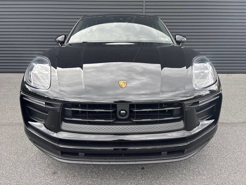 Certified 2026 Porsche Macan AWD/4WD image 9