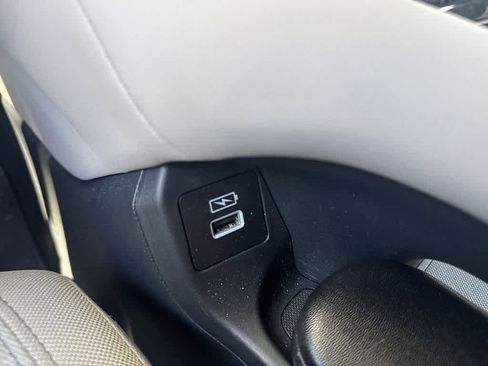 Used 2023 Honda HR-V LX image 21