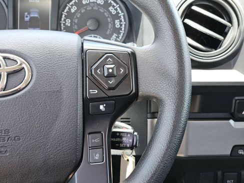 Used 2022 Toyota Tacoma SR w/ SR Convenience Package RWD image 22