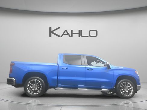 Used 2025 Chevrolet Silverado 1500 LT w/ Safety Package AWD/4WD image 21