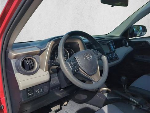 Used 2014 Toyota RAV4 LE FWD image 16