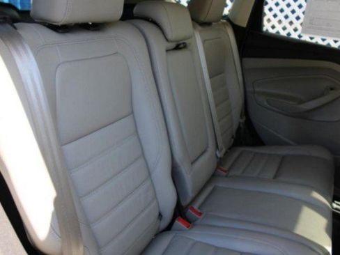 Used 2017 Ford Escape Titanium FWD image 19
