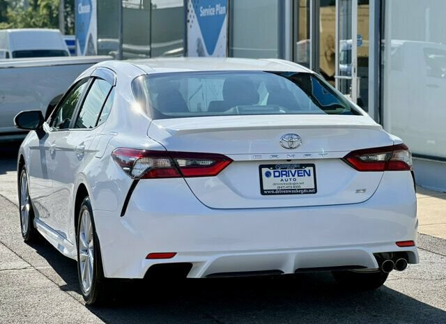 Used 2023 Toyota Camry SE FWD image 31