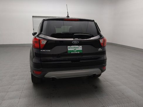 Used 2019 Ford Escape SE image 6
