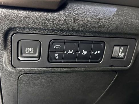 Used 2025 GMC Hummer EV 3X AWD/4WD image 10