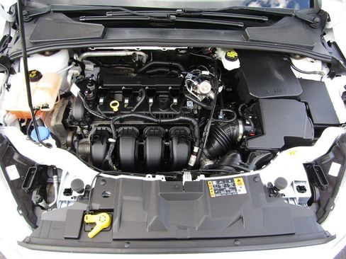 Used 2017 Ford Focus SE FWD image 37