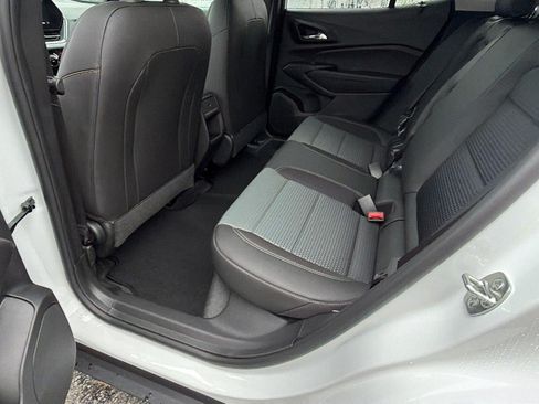New 2026 Chevrolet Trax LT w/ Driver Confidence Package FWD image 18