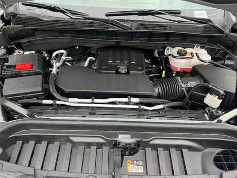 Used 2025 GMC Sierra 1500 SLE image 24