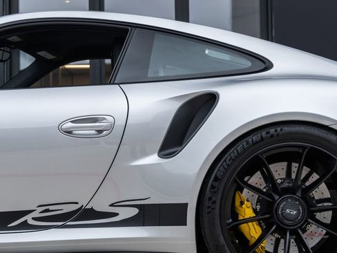 Certified 2016 Porsche 911 GT3 RS RWD image 19
