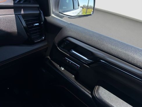 Used 2023 GMC Sierra 1500 AT4 w/ AT4 Preferred Package AWD/4WD image 19