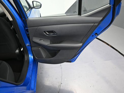 New 2025 Nissan Sentra SV image 9