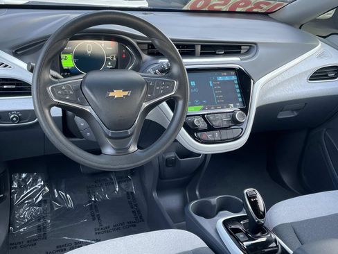Used 2020 Chevrolet Bolt LT image 9